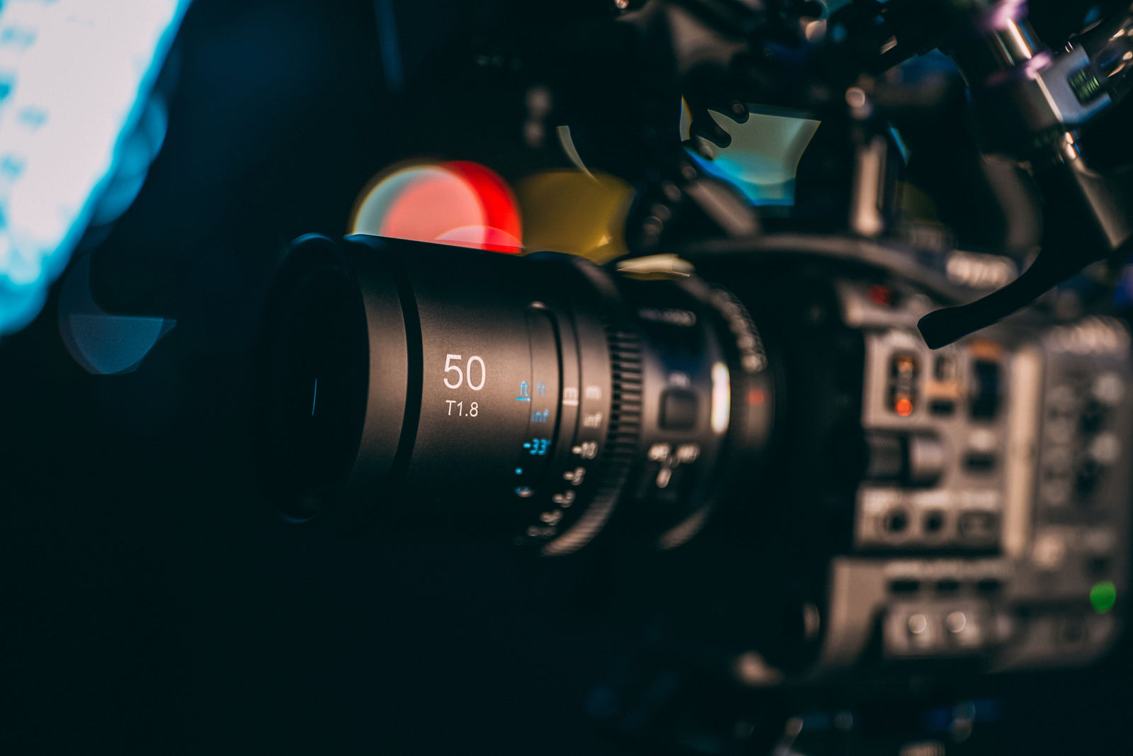 Warum das SIRUI Astra Anamorphic Lens für Cinematic Storytelling wählen?