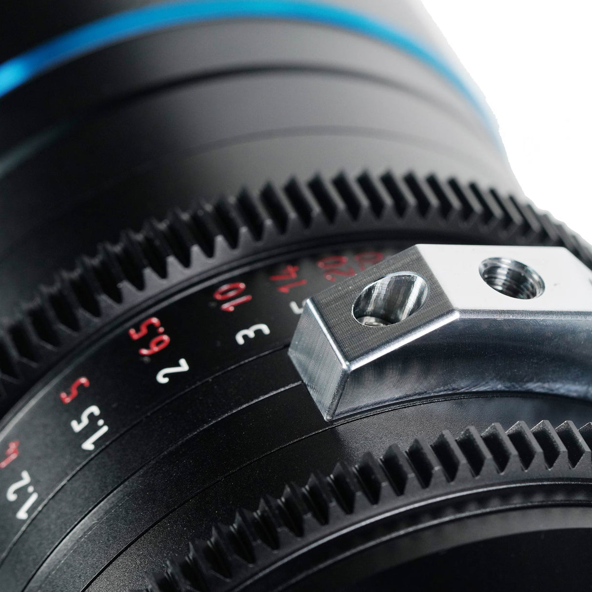 SIRUI Venus 75mm T2.9 1.6x anamorphic full format lens - for various camera connections